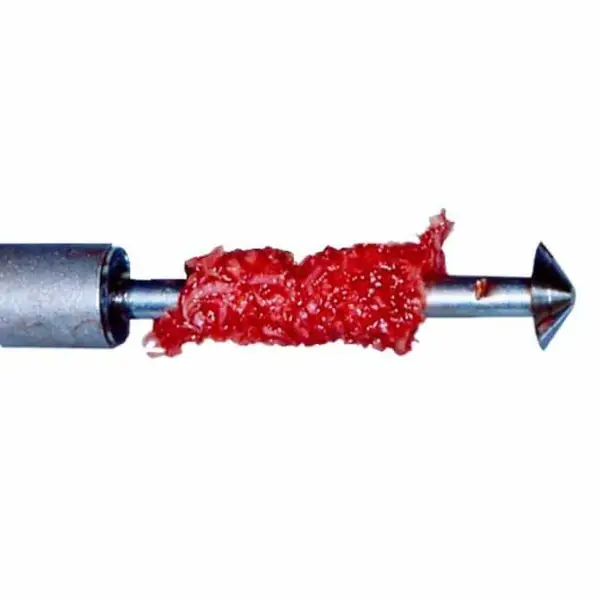 Knochensammler für die Gewinnung von autologem Knochen (kortikal oder spongiös), für die mikroinvasive und gewebeschonende Tunneltechnik. Gewinnt locker ineinander gewickelte Knochenspäne, die im Instrument steril aufgenommen werden. Steriles Einmalprodukt.