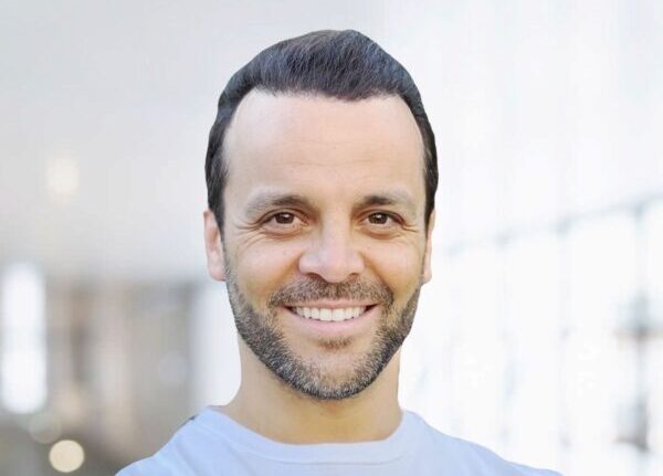 Dr. Nabil Benabadji, Spezialist für Implantologie